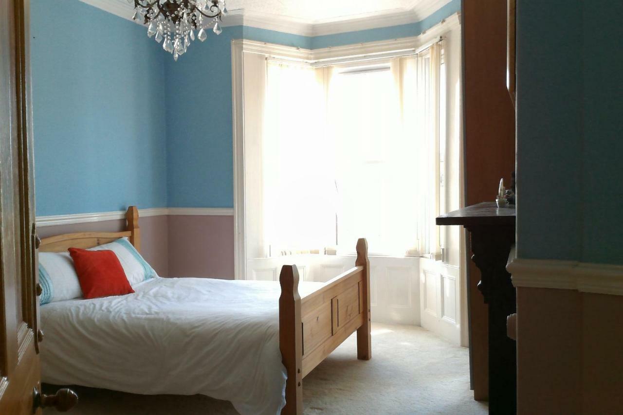 Beautiful Victorian House Hotel Cardiff Bagian luar foto