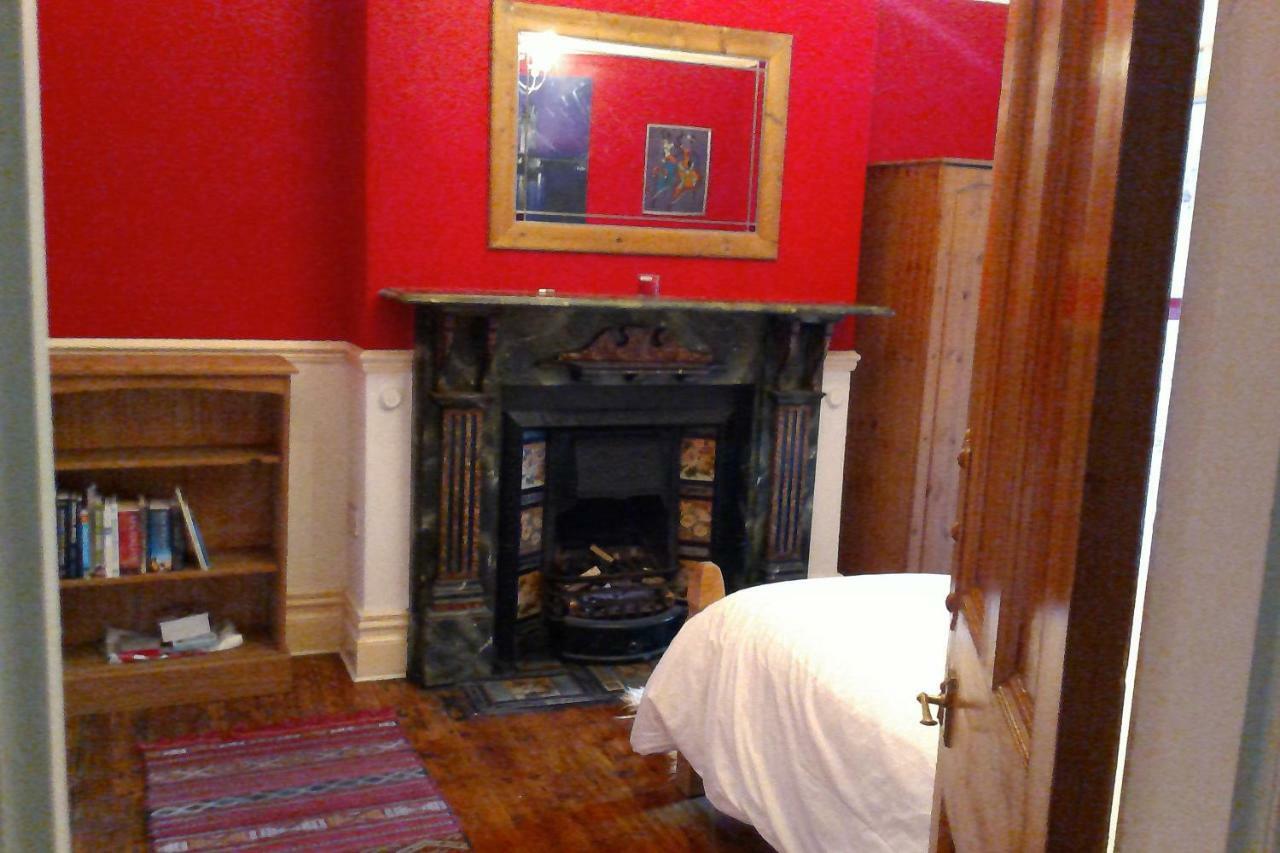 Beautiful Victorian House Hotel Cardiff Bagian luar foto