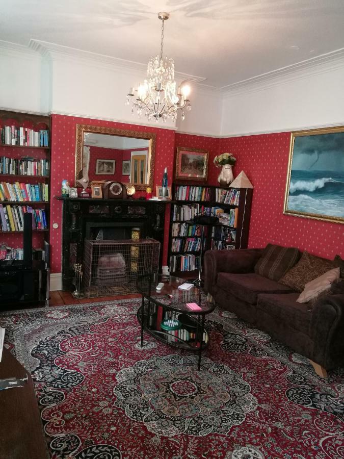 Beautiful Victorian House Hotel Cardiff Bagian luar foto