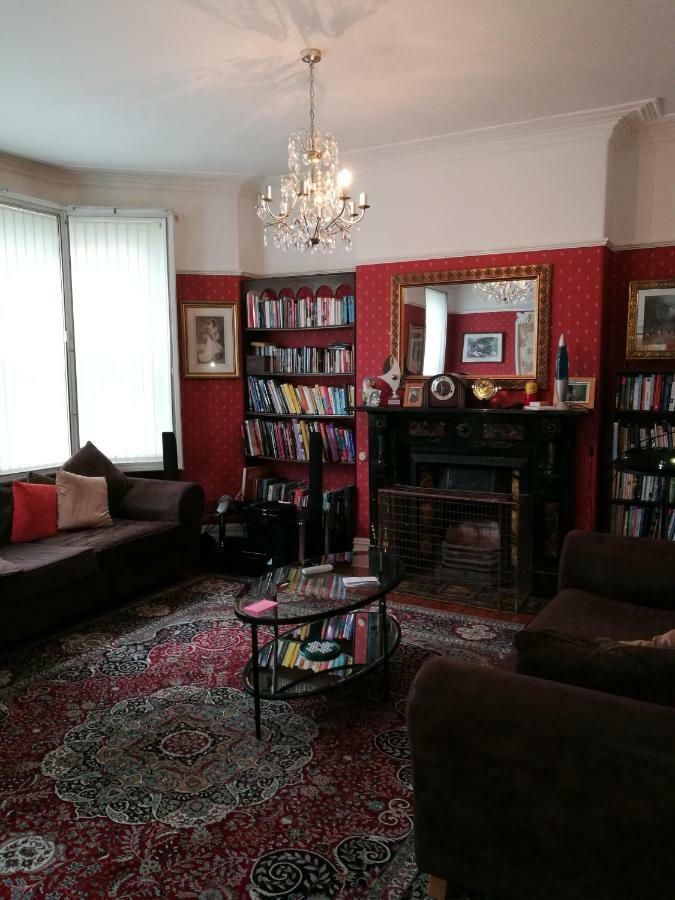 Beautiful Victorian House Hotel Cardiff Bagian luar foto