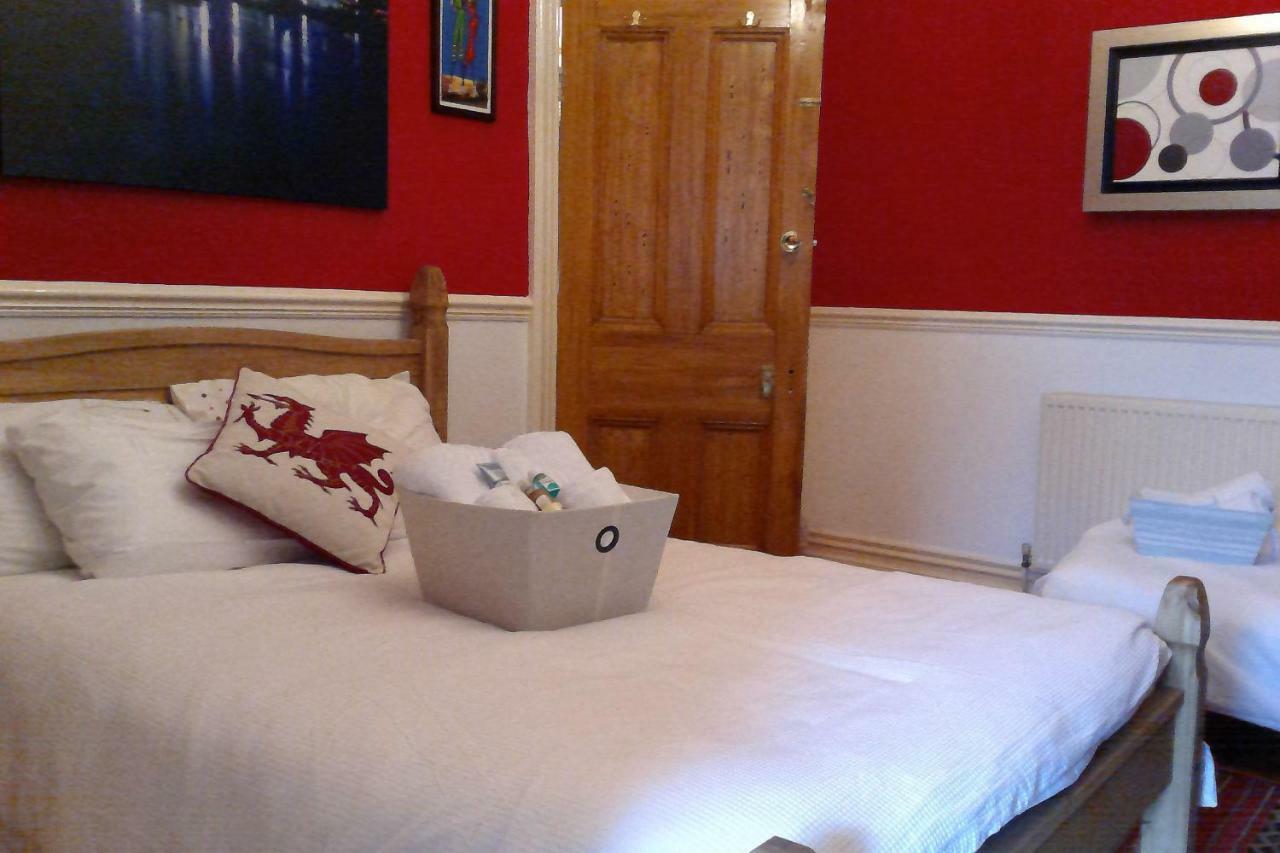 Beautiful Victorian House Hotel Cardiff Bagian luar foto
