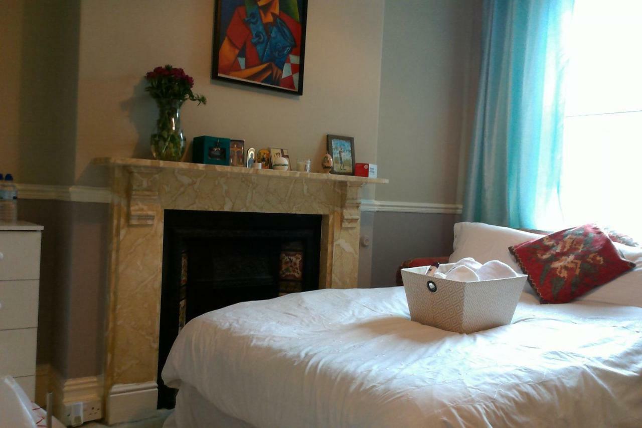 Beautiful Victorian House Hotel Cardiff Bagian luar foto